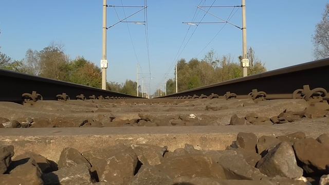 Vlaky nad kamerou/The camera under the train смотреть онлайн