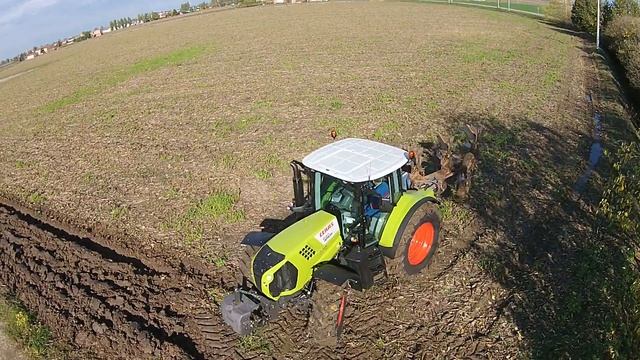 CLAAS ARION 640