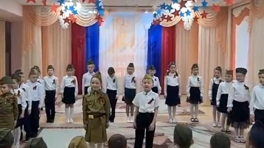 Концерт в д/саду ко Дню Победы/ песня 