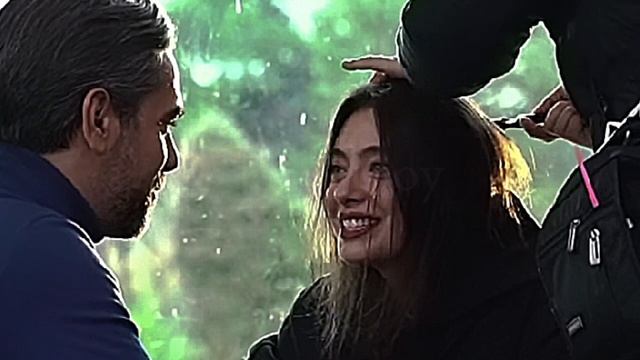 Неслихан Атагуль и Кадир Догулу расстались. Турецкий актеры и актрисы.