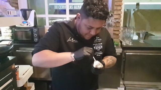 Como comer Ostras en La Medusa? смотреть онлайн