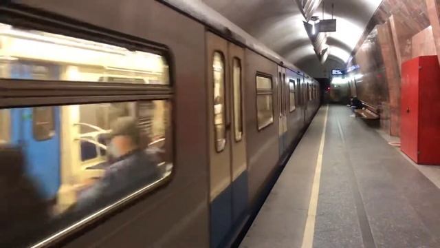 81-760/761 Ока На станции Марксистская смотреть онлайн