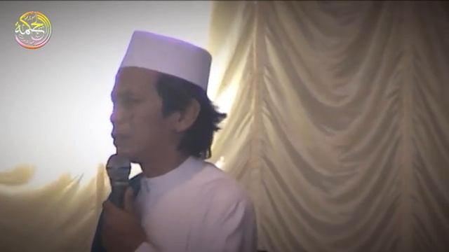 KH.Abu Hamid Yahya, Tahun 2004 смотреть онлайн