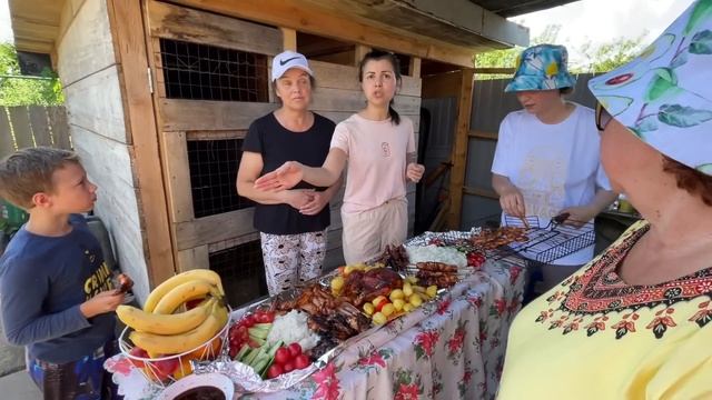 GOING BACK TO THE PHILIPPINES! Boodle fight with family! смотреть онлайн