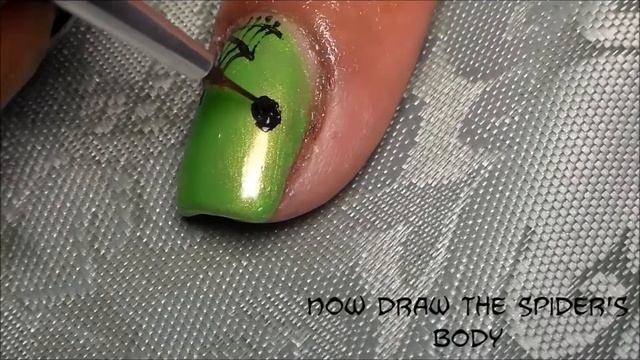 Black Widow Spider with Neon Webs Nail Art смотреть онлайн