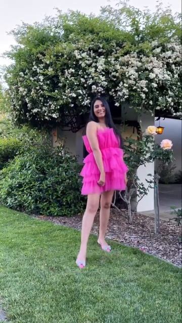 Pretty in pink 🎀 Our Katya Tulle Dress is fun & bold 😍 смотреть онлайн