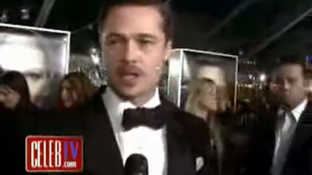 Jennifer Aniston Topples Brad Pitt смотреть онлайн