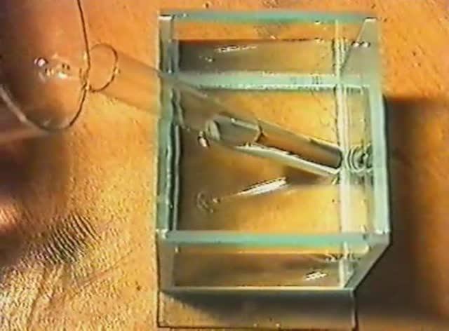 Физика. Опыты. Физическая оптика. Маскировка смотреть онлайн