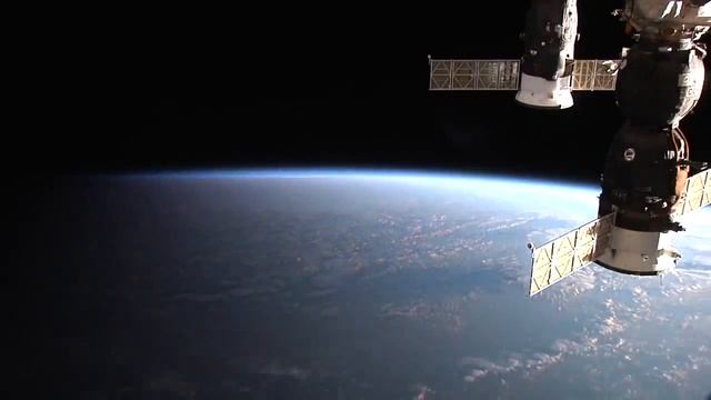 ISS Timelapse x216 10s Cam HD Ch1 (Couchez de soleil @'ISS - 071802) 20180718 061450 906 Hd720p60 смотреть онлайн