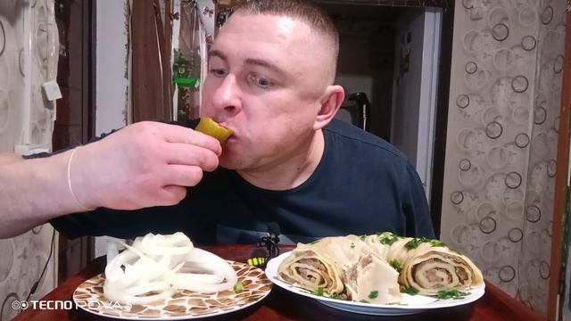 мукбанг/обжор/ханум с фаршем,маринованный лук/ смотреть онлайн