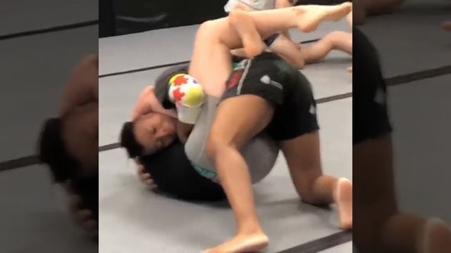 Fun drill with the Mini Pit Miki Rogers смотреть онлайн