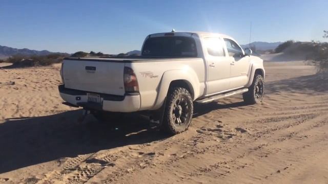 Yin's off-road Mohave 15 смотреть онлайн