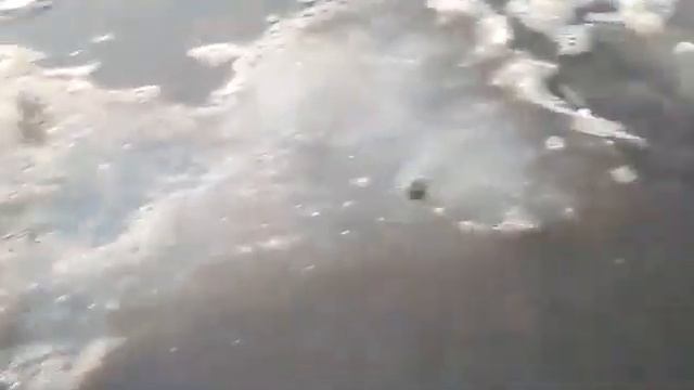 Ловим рыбу руками ! Открытие сезона 2018 смотреть онлайн