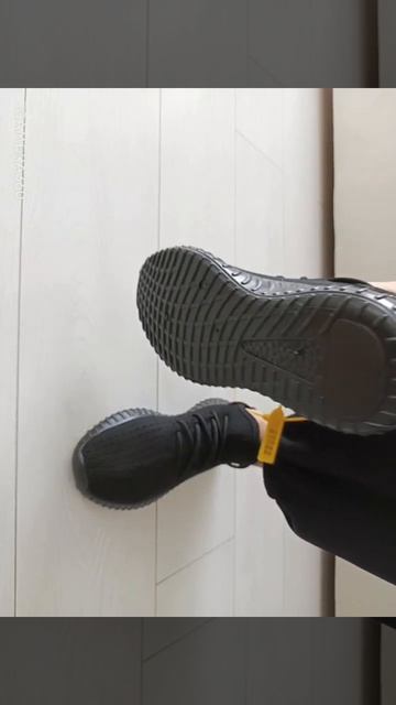 Кросівки жіночі чорні літні. Замовити в Інстаграм: omov_2024 смотреть онлайн