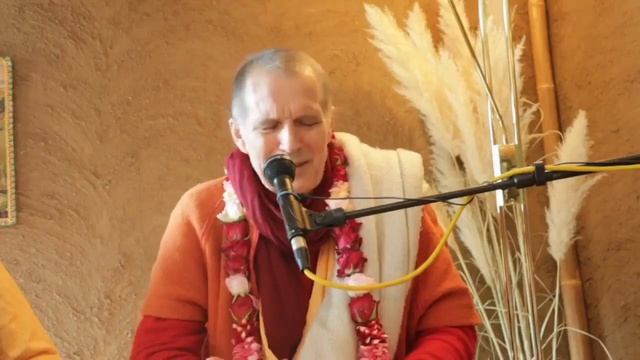 Лекция №5 на Бхакти ретрите от Е.С. Шачинандана Свами смотреть онлайн