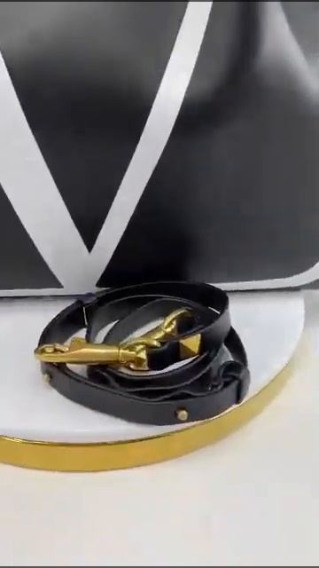 Сумка женская Valentino смотреть онлайн