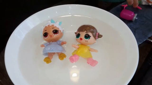 ЗНАКОМИМСЯ И ИГРАЕМ С КУКЛАМИ ЛОЛ. / PLAY WITH THE DOLL LOL смотреть онлайн