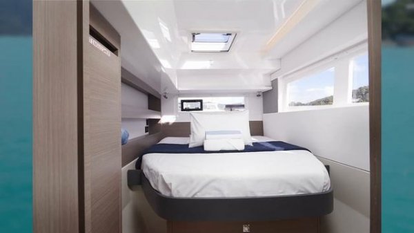 Leopard 42 Sailing Catamaran Orion - Whitsunday Rent A Yacht