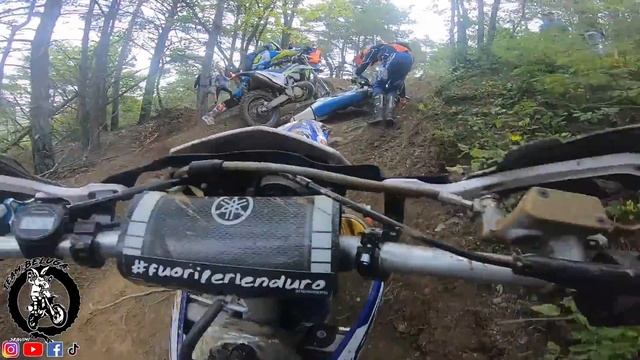 CORRO UNA GARA DI ENDURO EXTREME - Test Metzeler SUPERSOFT - Italiano Estremo Silver Class смотреть онлайн