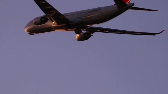 Turkish Airlines Airbus A330-300 takeoff at Bremen Airport 05.10.2017 смотреть онлайн