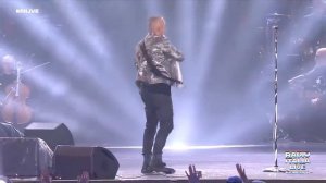 Eros Ramazzotti «Stella gemella» e «Più bella cosa» (Live a Milano)