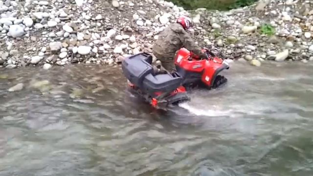 29.10.2012r Przejazd przez rzeke YAMAHA GRIZZLY 700 HONDA RINCON 650 KYMCO 500 смотреть онлайн