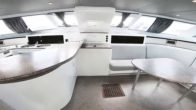 Custom made sailing catamaran Voyage 520. Overlook inside and outside. смотреть онлайн
