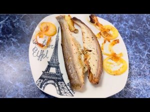 Запечённая рыба «Чехонь» в духовке с лимоном на луковой подушке