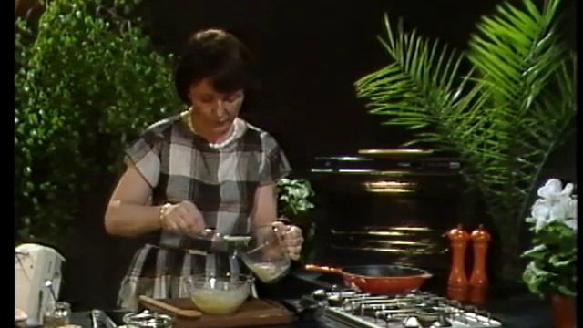 Toad in the hole - Delia Smith's One is Fun - BBC смотреть онлайн