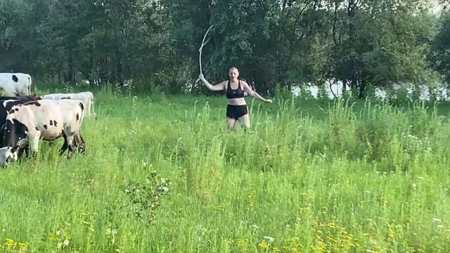 Марина и Коровы смотреть онлайн