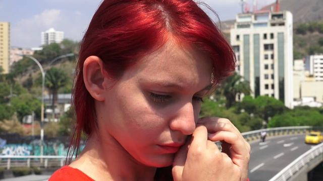 Young Teen Redheaded Girl Tearful And Unhappy смотреть онлайн