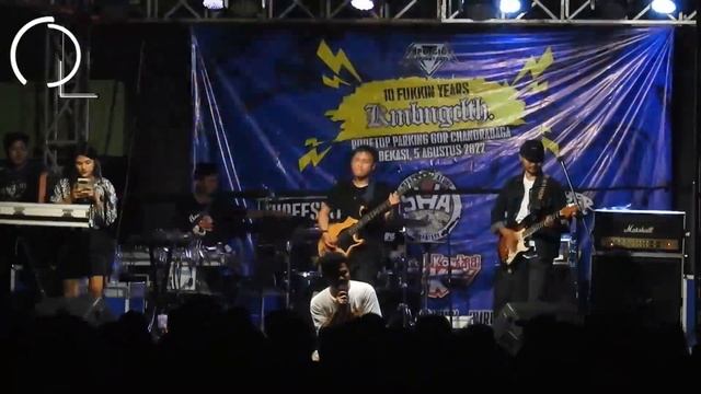 KACAMATA - Entah (Live at 10 Fukkin Years KMBGCLTH // Bekasi // Indonesia) смотреть онлайн