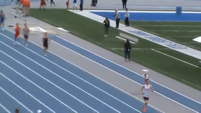 2017 IA State Track Boys 4 x 800 relay смотреть онлайн