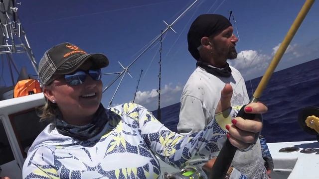 TOL S03 E05 Deep Sea Fishing with El Gordo Meat Market on the Salt Walker смотреть онлайн