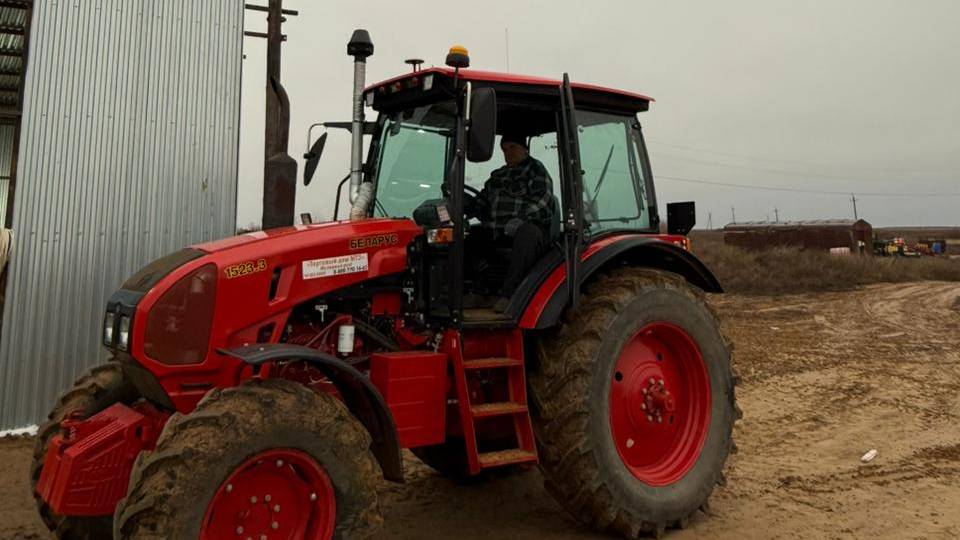 КАЛИБР подрулька на тракторе МТЗ 1523.3 установили, откалибровали. Февраль 2025   8 960 895 83 83