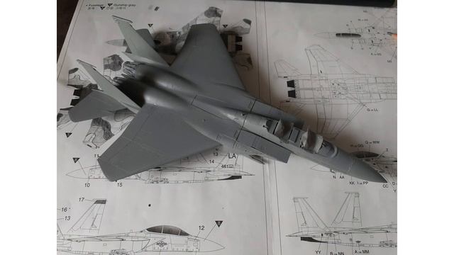 Academy 1/72 F-15E Strike Eagle Model Kit Review