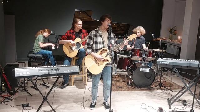 One day (Paolo Nutini cover) смотреть онлайн