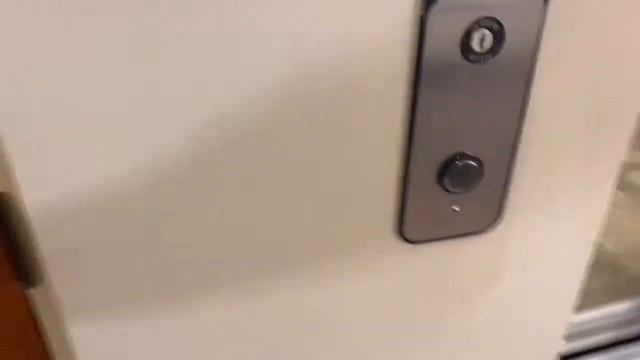 Sounds from the Thyssenkrupp Aurora Elevator machine room смотреть онлайн
