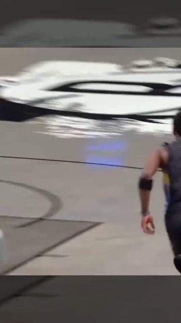 Kyrie Irving With a Crafty Euro Step to finish the Basket. смотреть онлайн