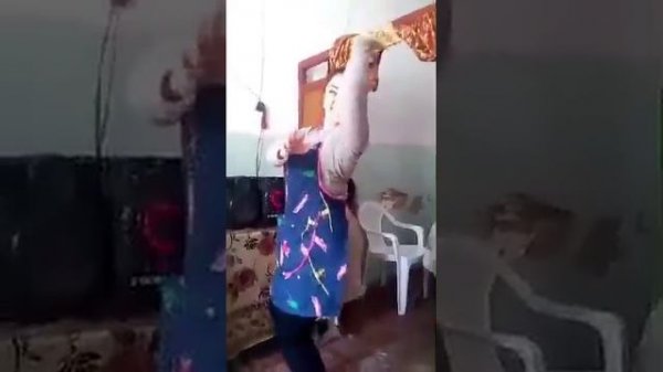 Беномус духтар 2