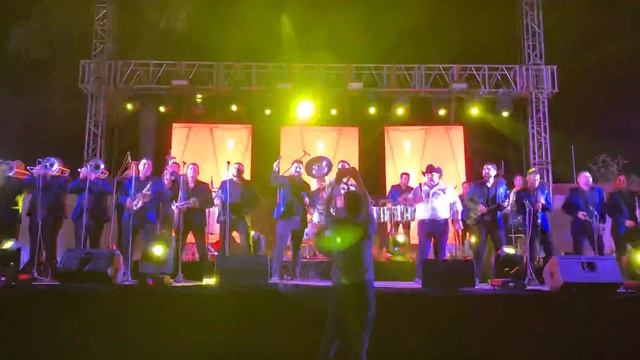 El M Grande - El Coyote a Dueto Con La Ventaja - ( En Vivo 2021 ). смотреть онлайн