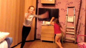 Я весёлый Таракан я бегу бегу бегу