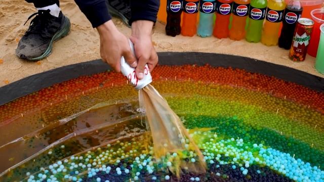 How to make Rainbow Clouds Heart with Orbeez, Fanta, Coca Cola vs Mentos & Popular Sodas смотреть онлайн