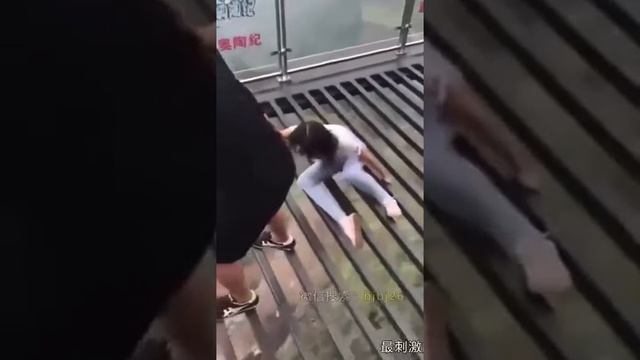 Топ самые страшные мосты в мире смотреть онлайн