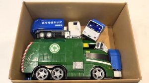 Проверьте машинку мусоровоз и испытайте его на склоне