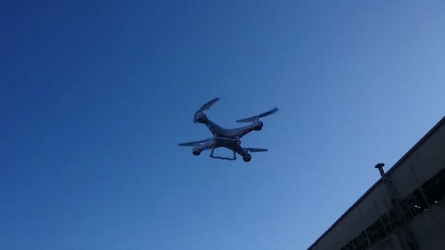 Test | DRONE | HUBSAN H 501 S et SYMA X5C смотреть онлайн