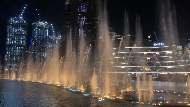 The Dubai Fountain Show: Baby Shark (Oct 2019) смотреть онлайн