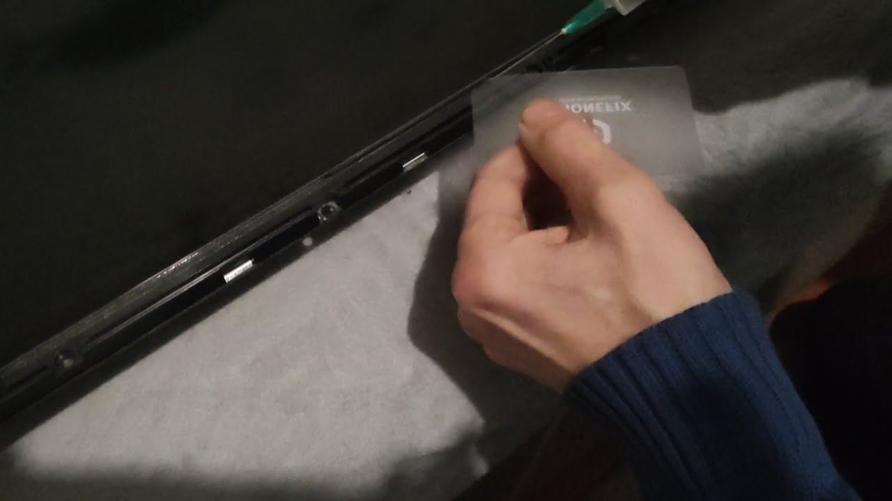 Как снять приклеенную матрицу. смотреть онлайн