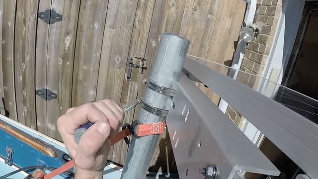 ep. 8 RENOGY 100WATT SOLAR PANEL INSTALL ON THE 1964 ODAY MARINER and NEW CONTROL PANEL 🌞⚡⛵🤙🌞 смотреть онлайн