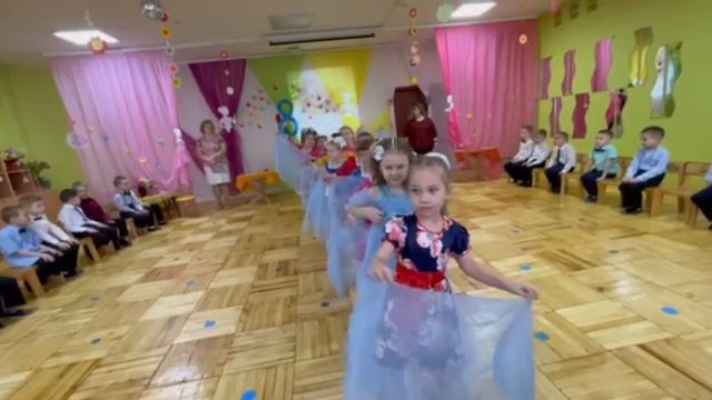танец на 8 марта девочки 